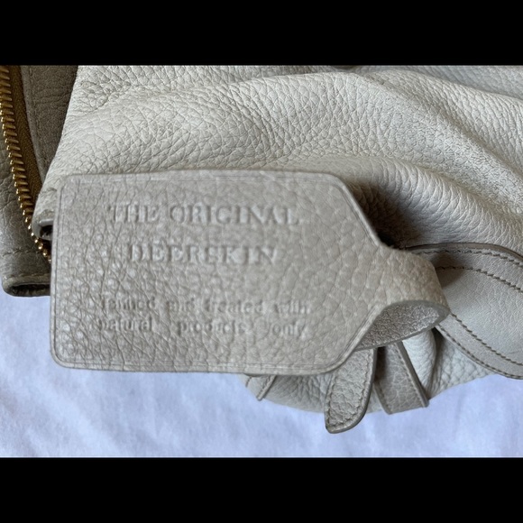 Prada Cervo Bianco Soft Deerskin Should Bag - Picture 6 of 8